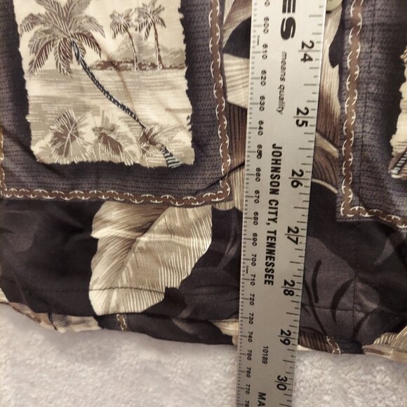 Croft & Barrow Mens M Black Grey Palm Hawaiian Button Up Short Sleeve Casual vac - Picture 7 of 11